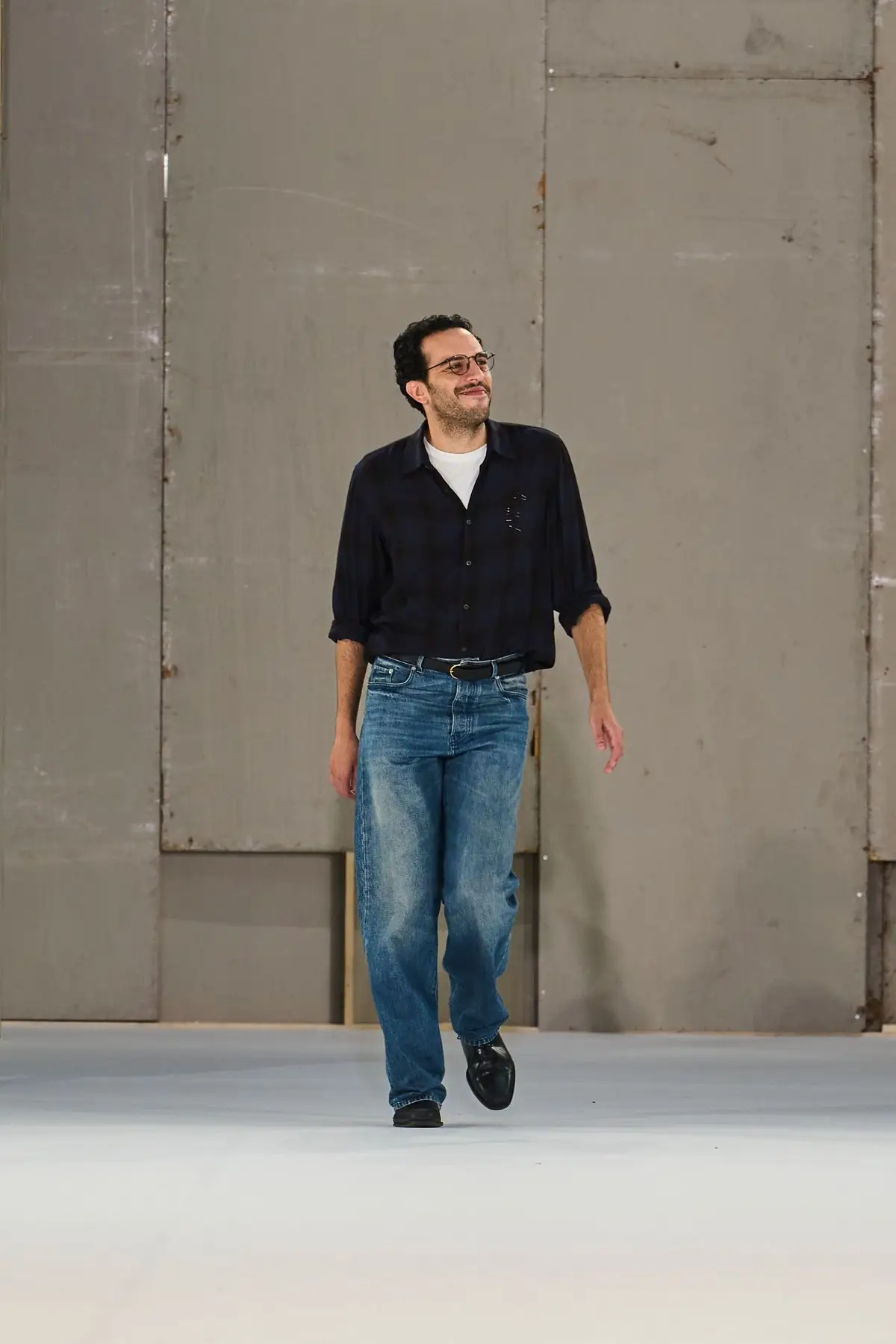 The bow at Dries Van Noten.