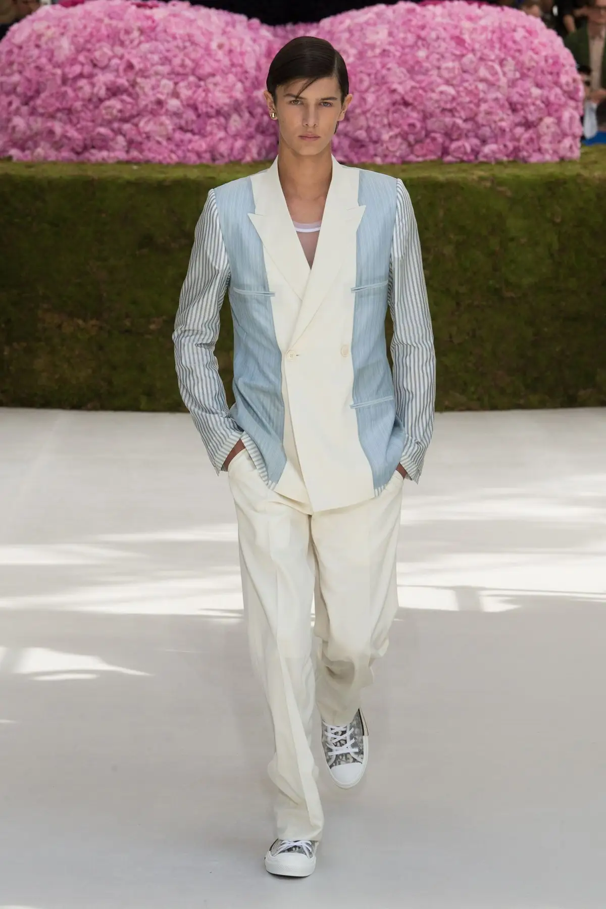 Dior Homme, Spring 2019. Soft tailoring, sneakers.