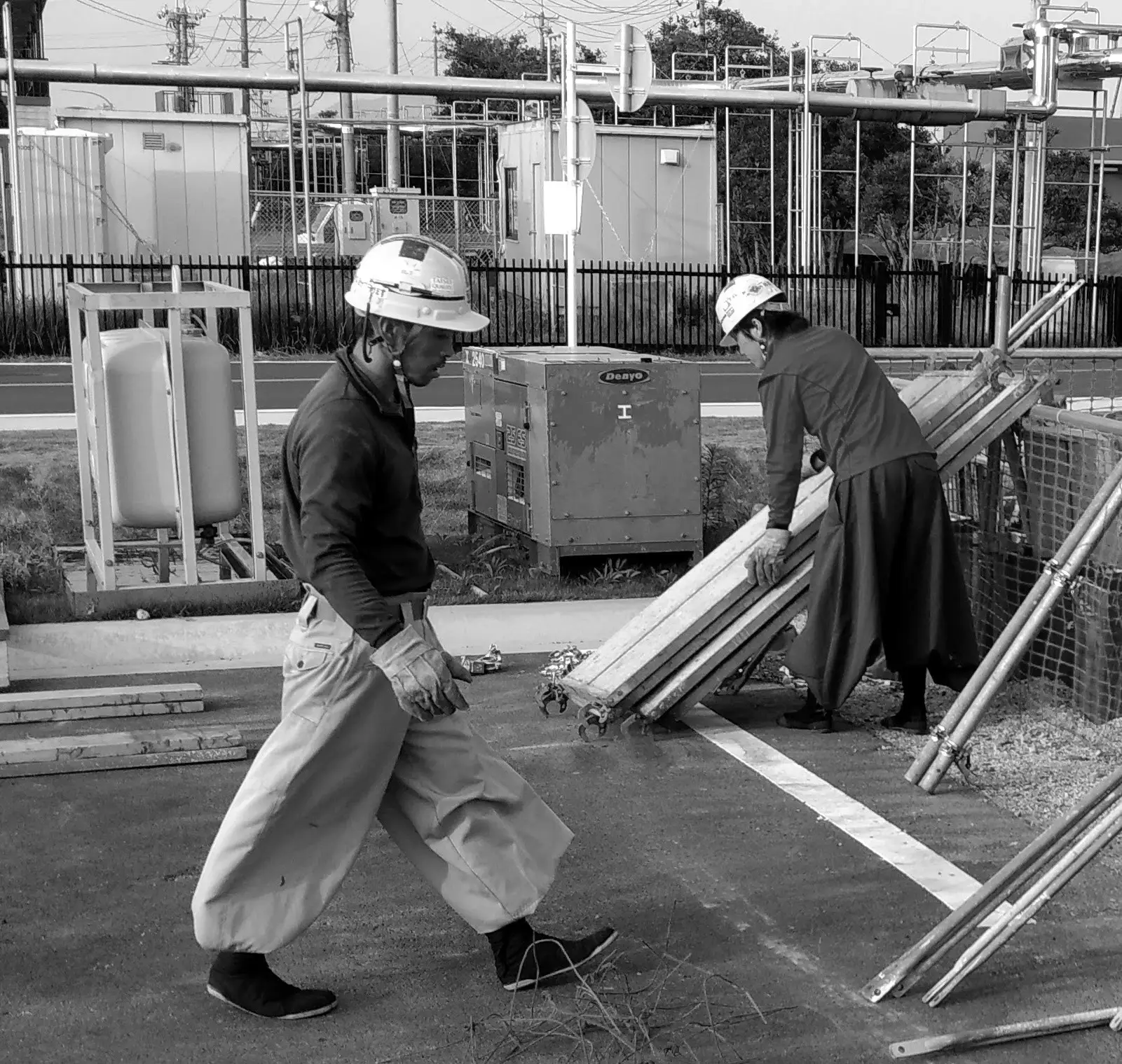 Jika tabi on a building site in Yamaguchi, Japan, 2016.