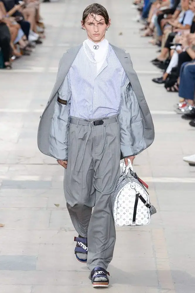 Louis Vuitton, Spring 2018 menswear. Tailoring loosened.